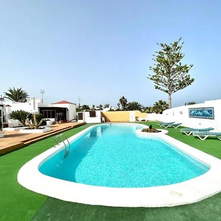 アパート Bungalow For Nudists, With Freewifi And Great View Of The Pool *