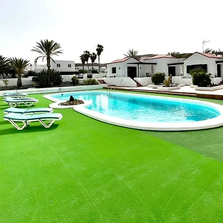 Bungalow For Nudists, With Freewifi And Great View Of The Pool アパート *