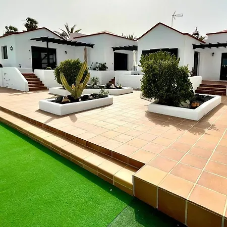 Bungalow For Nudists, With Freewifi And Great View Of The Pool Charco del Palo