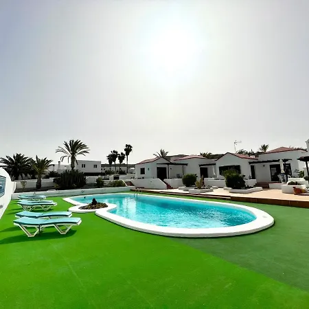 דירה Bungalow For Nudists, With Freewifi And Great View Of The Pool *