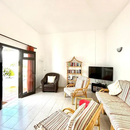 Bungalow For Nudists, With Freewifi And Great View Of The Pool *