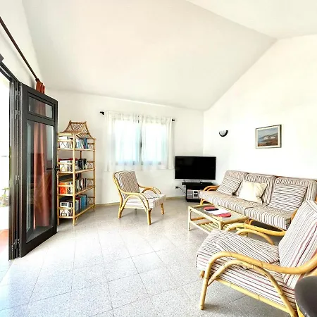 דירה Bungalow For Nudists, With Freewifi And Great View Of The Pool צ'ארקו דל פאלו