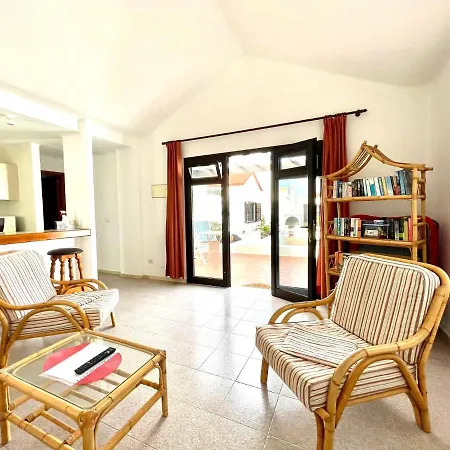 Appartement Bungalow For Nudists, With Freewifi And Great View Of The Pool *
