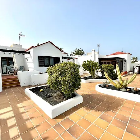 Appartement Bungalow For Nudists, With Freewifi And Great View Of The Pool *
