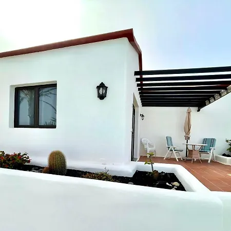 Bungalow For Nudists, With Freewifi And Great View Of The Pool *
