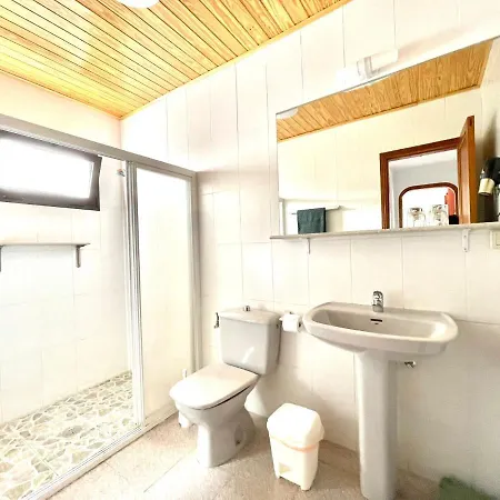Bungalow For Nudists, With Freewifi And Great View Of The Pool דירה