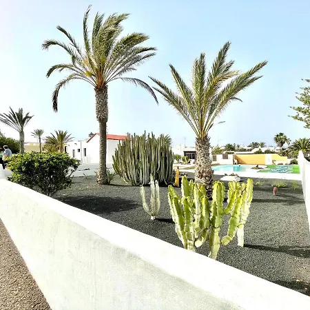 Appartement Bungalow For Nudists, With Freewifi And Great View Of The Pool *